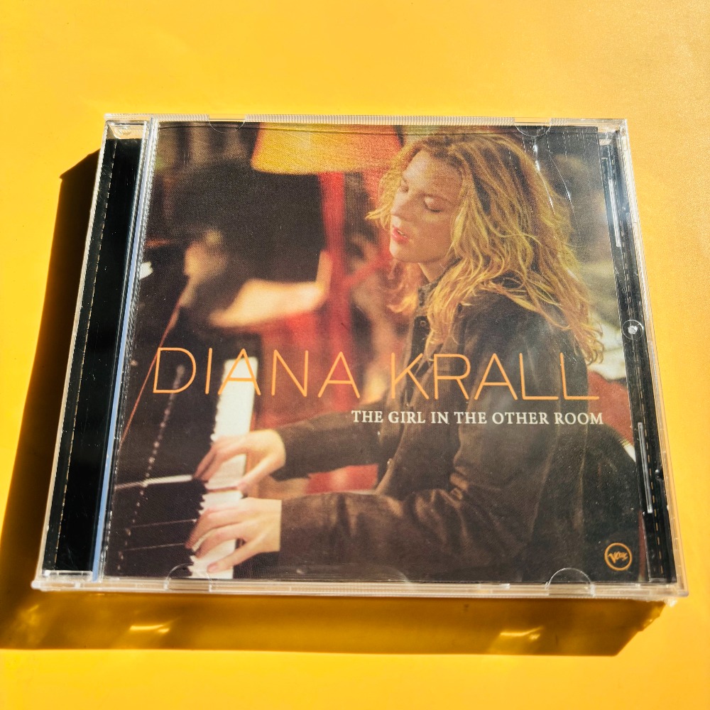Diana Krall Girl In The Other  - Drone Camera Stabilized reseña y precio